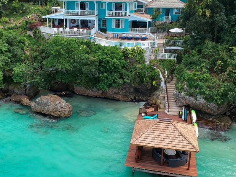 Scotch on the Rocks , Ocho Rios 