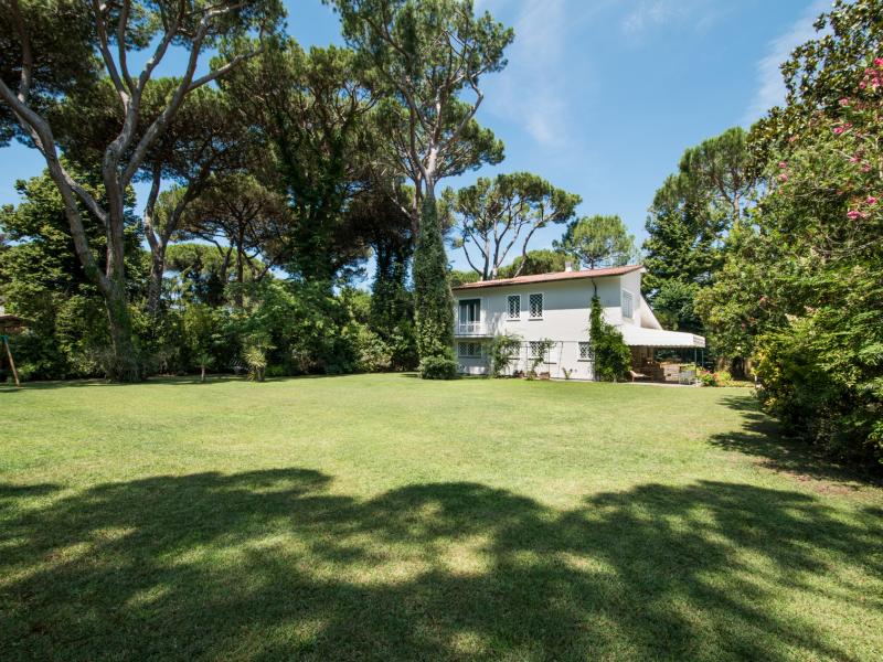 Villa Versilia , Tuscany 