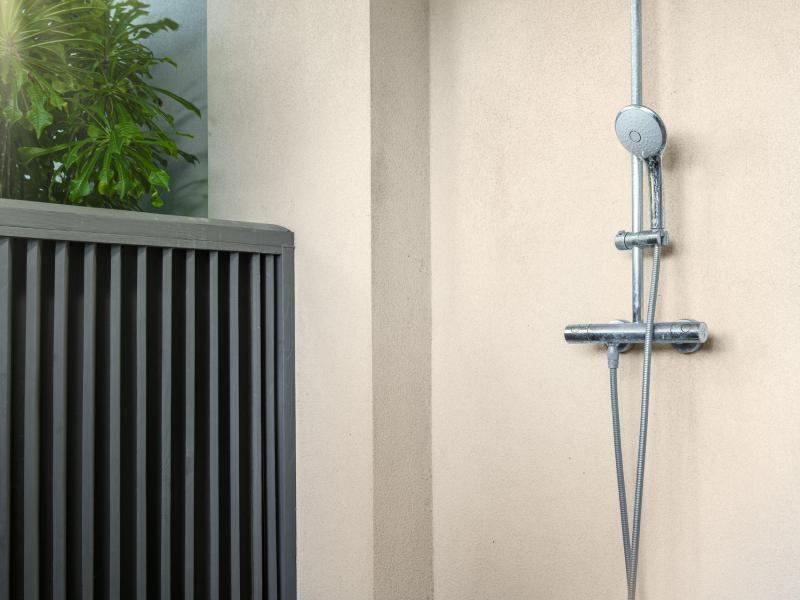 Goldfinger Villa - Beachfront , Long Bay 