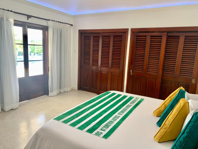 Sugar Magnolia , Montego Bay , Tryall 