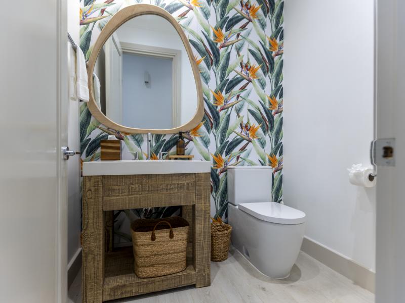 Kaiso - Beachfront , 