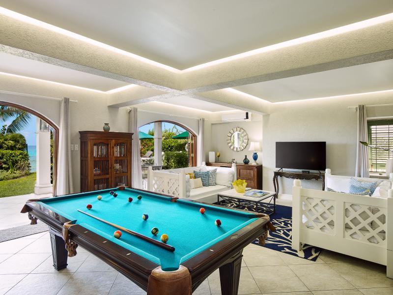 La Paloma - Beachfront , Beachfront villas Barbados , Fitts Village , St James , West Coast Barbados 