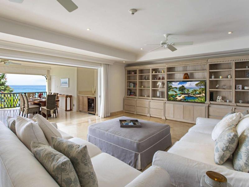 Sandy Cove 301 - beachfront , Beachfront villas Barbados , Prospect , Sandy Cove , St James , West Coast Barbados 
