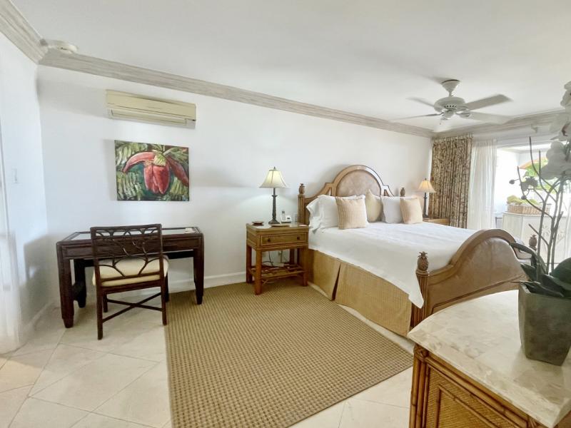 Villas on the Beach 101 , Beachfront villas Barbados , Holetown , St James , Villas on the Beach, Barbados , West Coast Barbados 