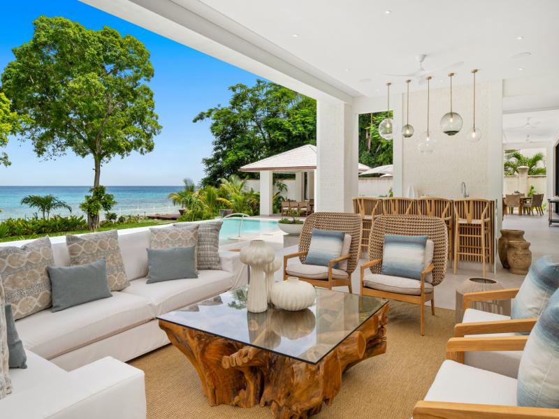 One Beachlands - Beachfront , 
