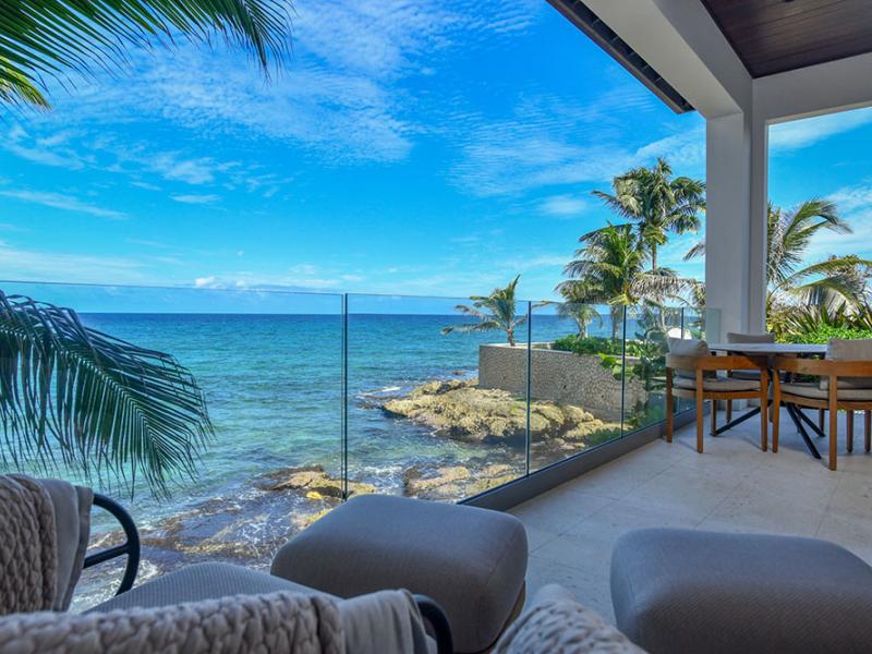 Oceans 8 , Montego Bay 