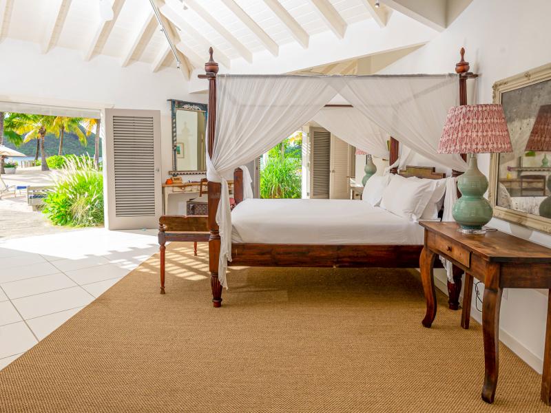 Palm One , Jolly Harbour 