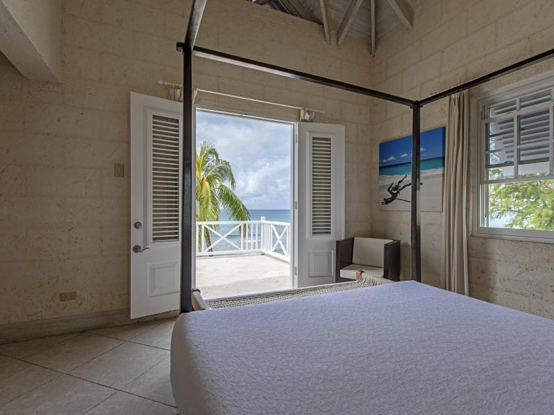 Radwood 2 - Beachfront , Beachfront villas Barbados , Fitts Village , St James , West Coast Barbados 