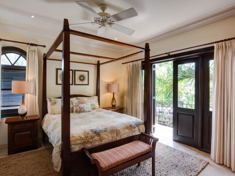 Sandy Cove 204 - Beachfront , Beachfront villas Barbados , Paynes Bay , Prospect , Sandy Cove , St James 