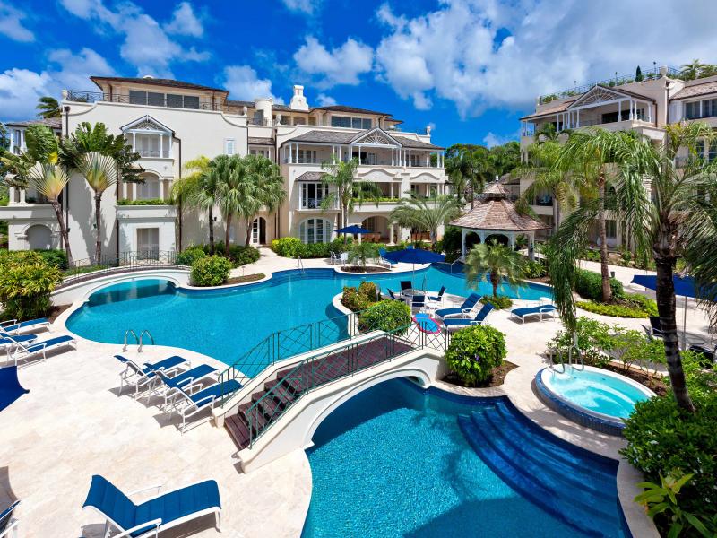 Schooner Bay 203 - Lusca - Beachfront , Beachfront villas Barbados , Schooner Bay , Speightstown , St Peter , West Coast Barbados 