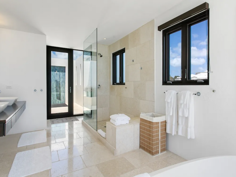 Triton Villa at Kamique , Lockrum 