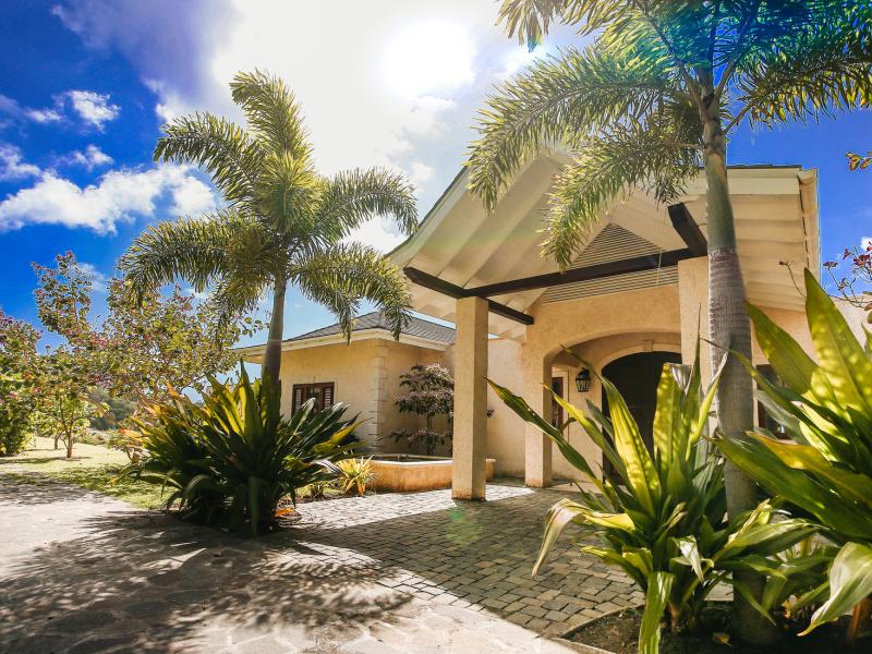 Grenadine Hills Villa One , Friendship Bay 