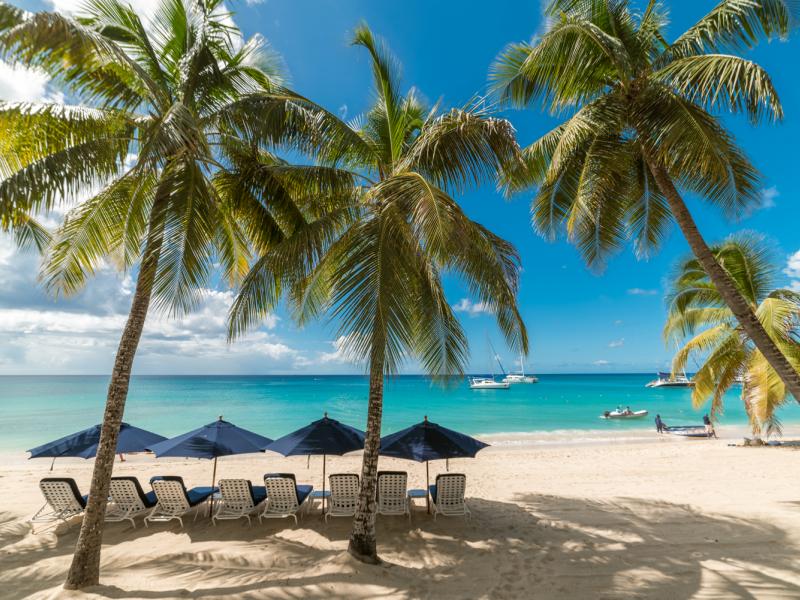 Smugglers Cove 6 , Beachfront villas Barbados , Paynes Bay , St James , West Coast Barbados 