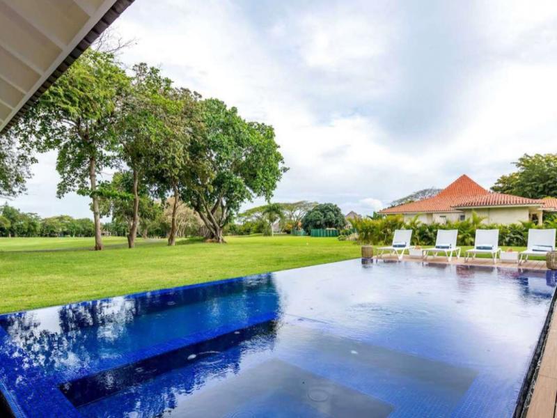 Villa Condessa , Casa de Campo 