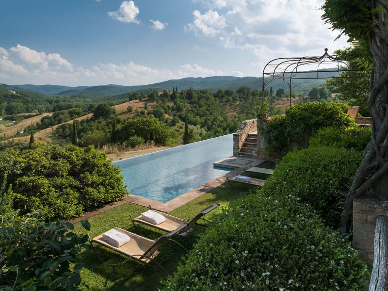 Castello di Reschio Estate and Villas , Tuscany 