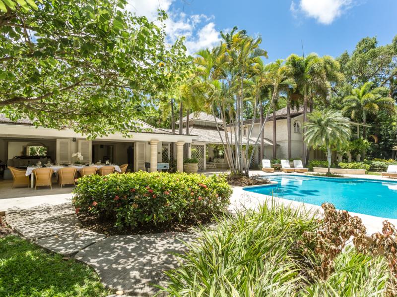 Sandy Lane Beach -Bluff House & Cottage , Beachfront villas Barbados , Sandy Lane Beach , Sandy Lane Estate , St James , West Coast Barbados 