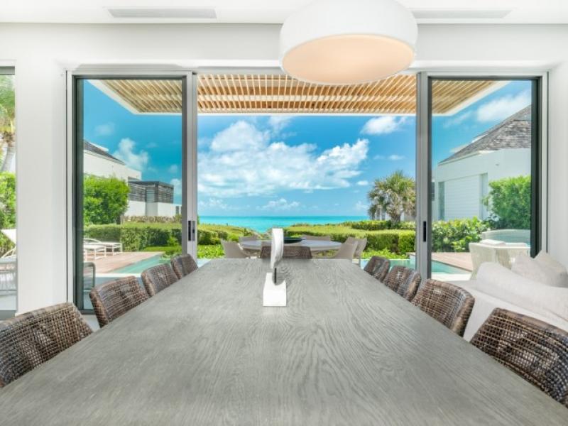 Villa Hyperion , Long Bay 