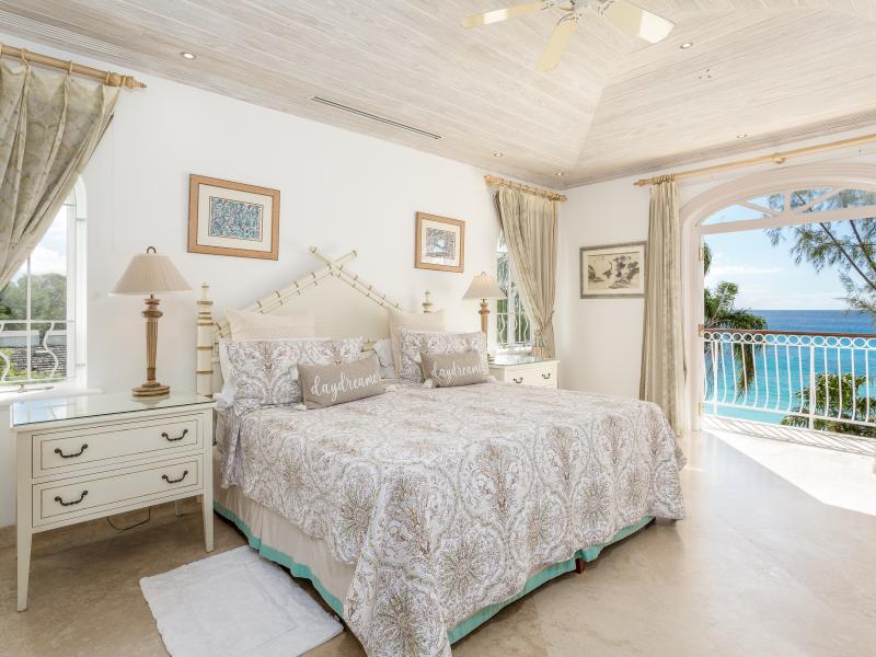 Hallidays at Old Trees , Beachfront villas Barbados , Old Trees , Paynes Bay , St James , West Coast Barbados 