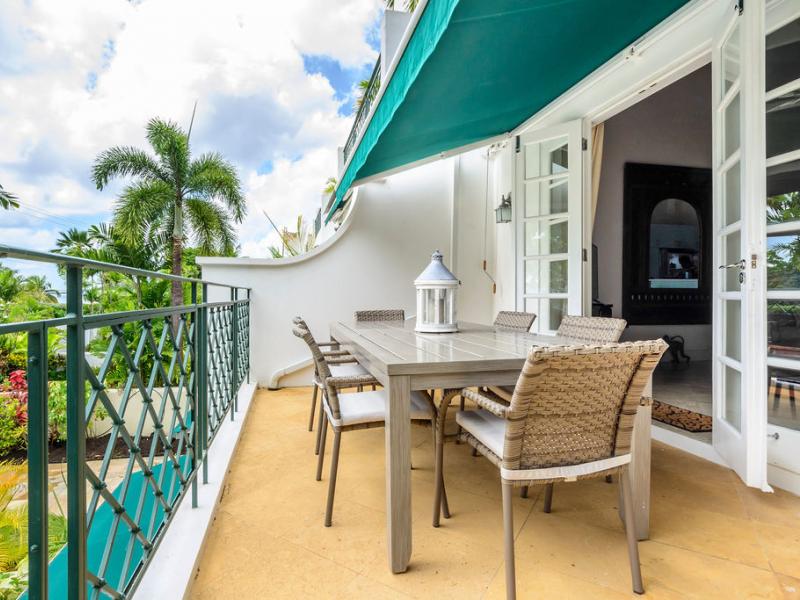 Mullins Bay - Footsteps , Mullins Bay , St Peter , West Coast Barbados 