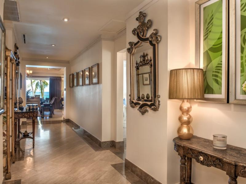 Smugglers Cove 3 , Beachfront villas Barbados , Paynes Bay , St James , West Coast Barbados 