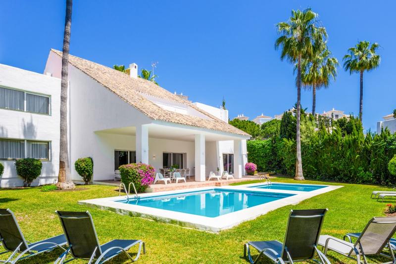 Marina Villa Malachite 12